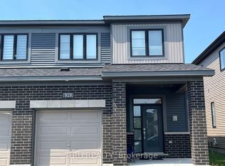 919 Athenry Ct, Ottawa, ON K2J 7C5