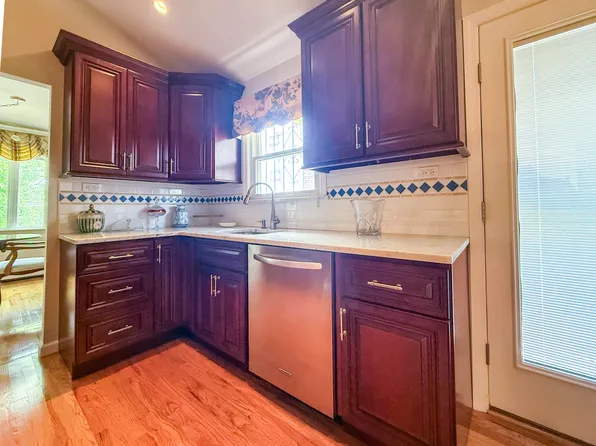 138-35 11th Avenue image 19 of 51