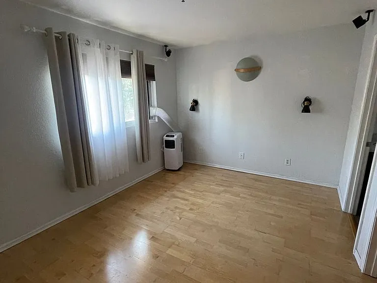 7002 Melody Ln — Photo 10