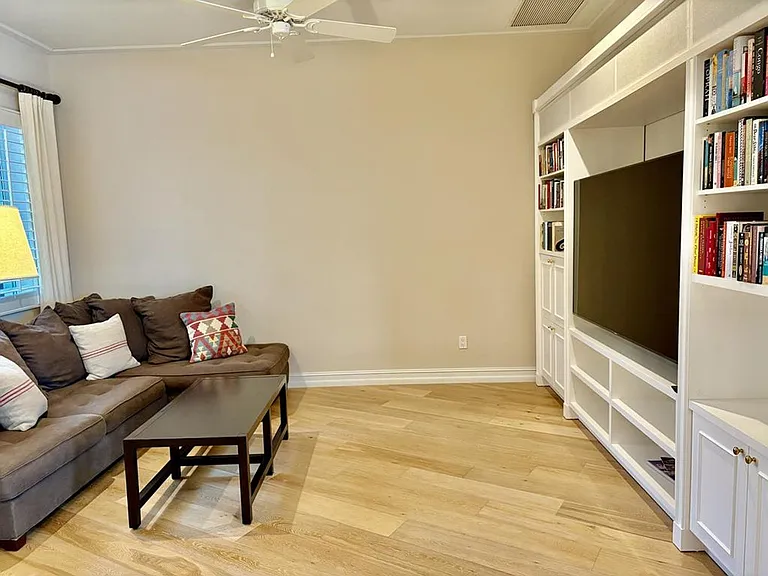 1627 Barbados Ct — Photo 5
