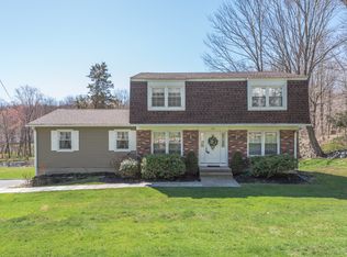 42 King St, Danbury, CT 06811