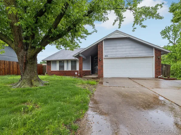 4421 W Oakland St, Broken Arrow, OK 74012