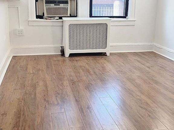 3rd image of 14-37 28th Ave #3