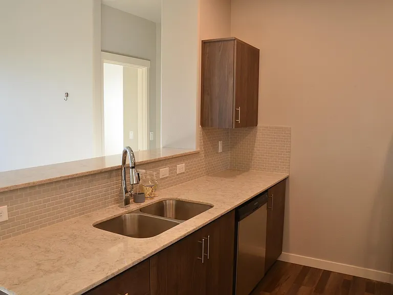 16401 NW Chadwick Way #305 — Photo 5