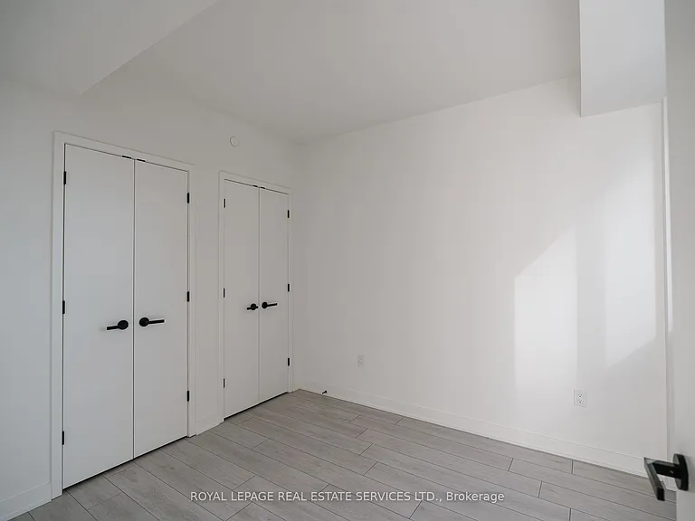 55 Charles St E #4306 — Photo 12