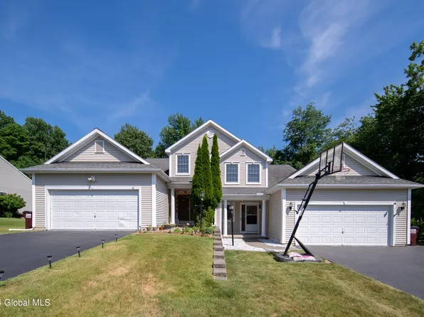 46 Rockrose Dr., East Greenbush, NY 12061