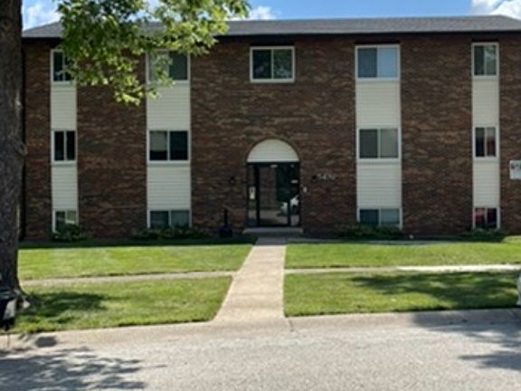 2nd image of 5476 Southgate Blvd APT 1