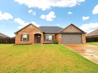 511 Sundowner Ranch Ave, Prairie Grove, AR 72753