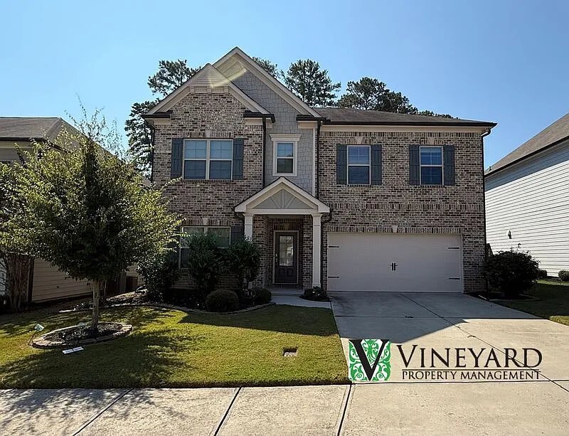 5 bed, 2.5 bath, 3086 sqft, $2,995 — Photo 1