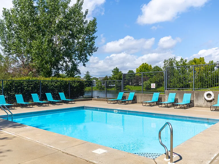 Fountains Apartments — Photo 81