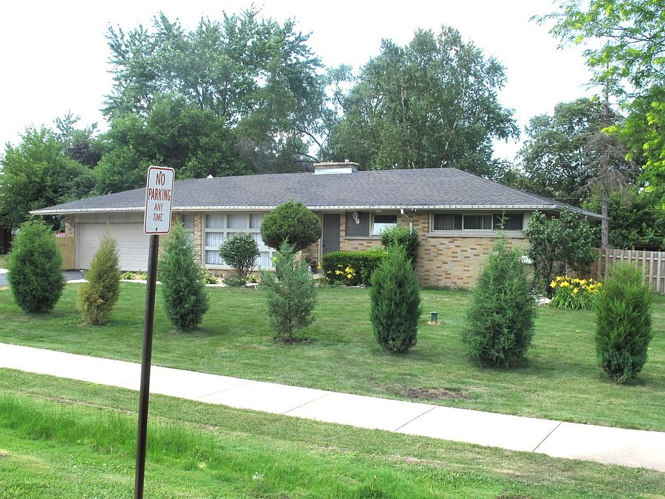 1st image of 23W760 Bryn Mawr Ave