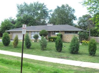 23W760 Bryn Mawr Ave, Roselle, IL