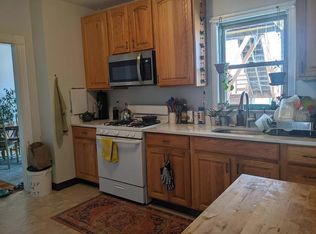 127 Beale St #A, Quincy, MA 02170