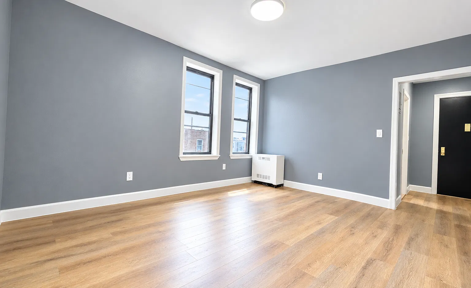 47-10 Laurel Hill Boulevard — Photo 2