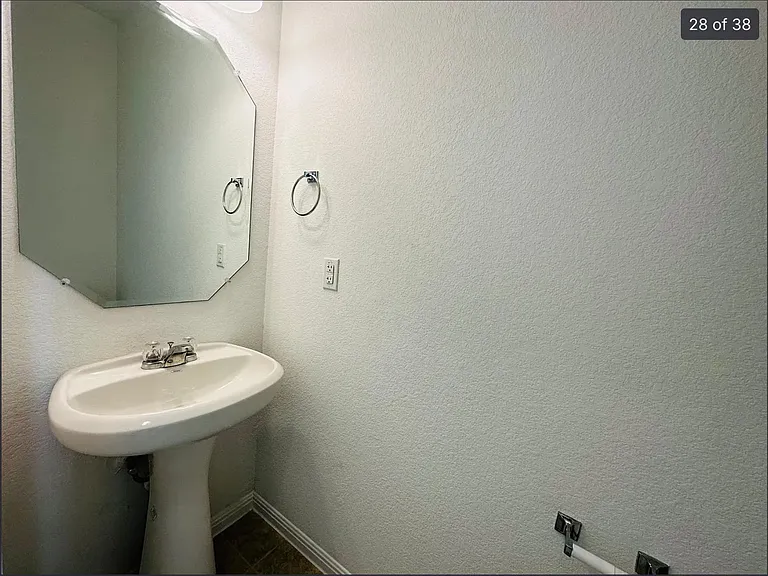 129 Mayney Ln — Photo 28
