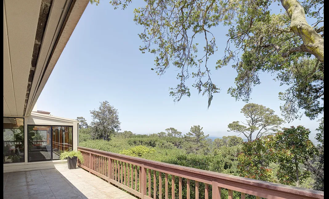 3 bed, 2.5 bath, 2305 sqft, $5,500 — Photo 2