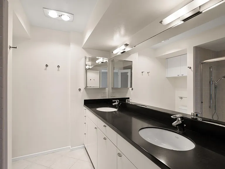 370 Rosecrans St #203 — Photo 10