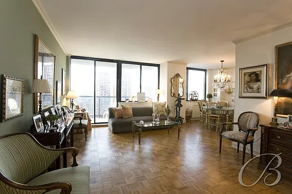 Sold by Bellmarc Realty | media 29