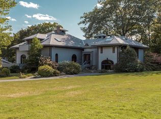 241 Foreside Rd, Falmouth, ME 04105