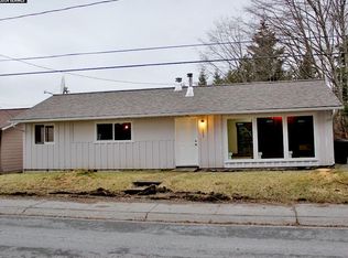 203 Jeff Davis St, Sitka, AK 99835