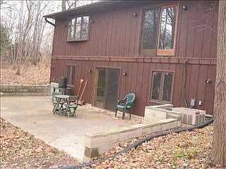 3rd image of 109 Bluff Dr