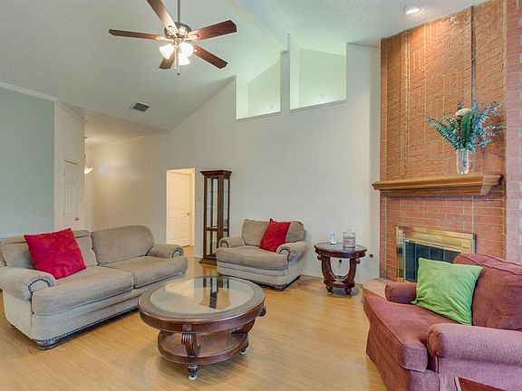 4th image of 712 Brees Dr