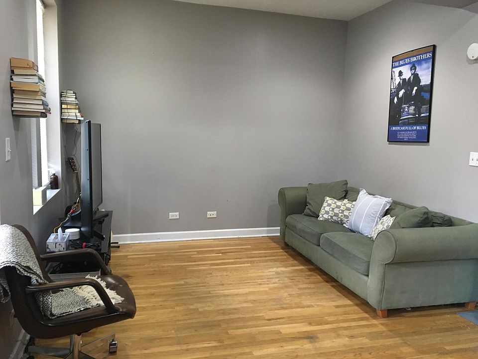 1st image of 850 N Maplewood Ave APT 3F