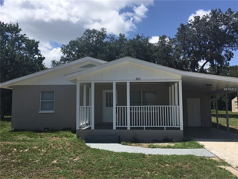 1st image of 302 Palm Leaf Ave