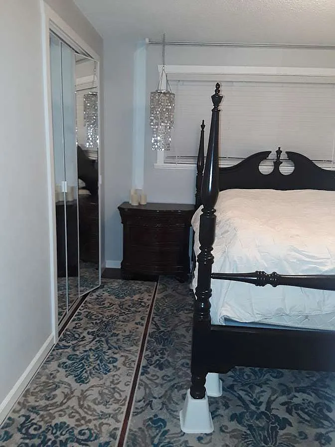 3 bed, 1964 sqft, $800 — Photo 2
