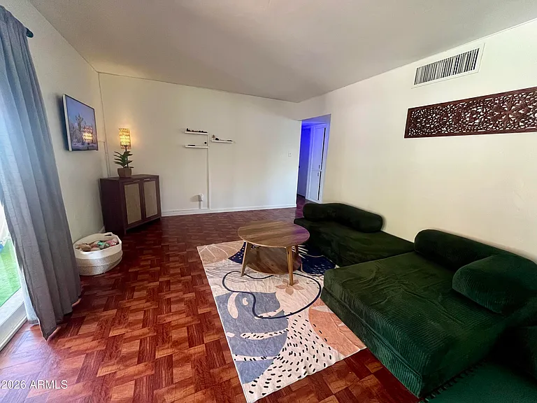 1222 E McLellan Blvd — Photo 6