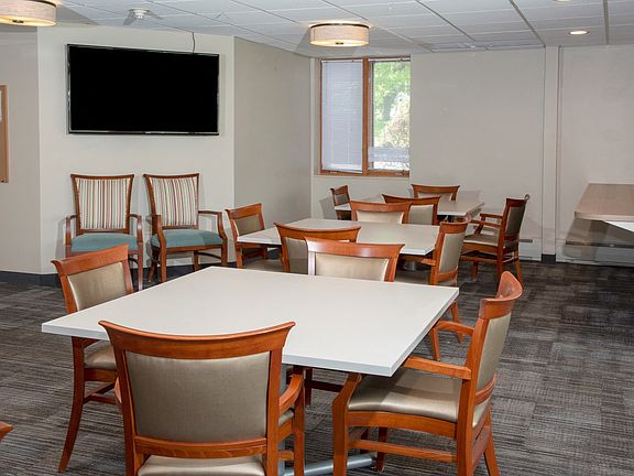 4th image of 985 E Ivy Ave #211