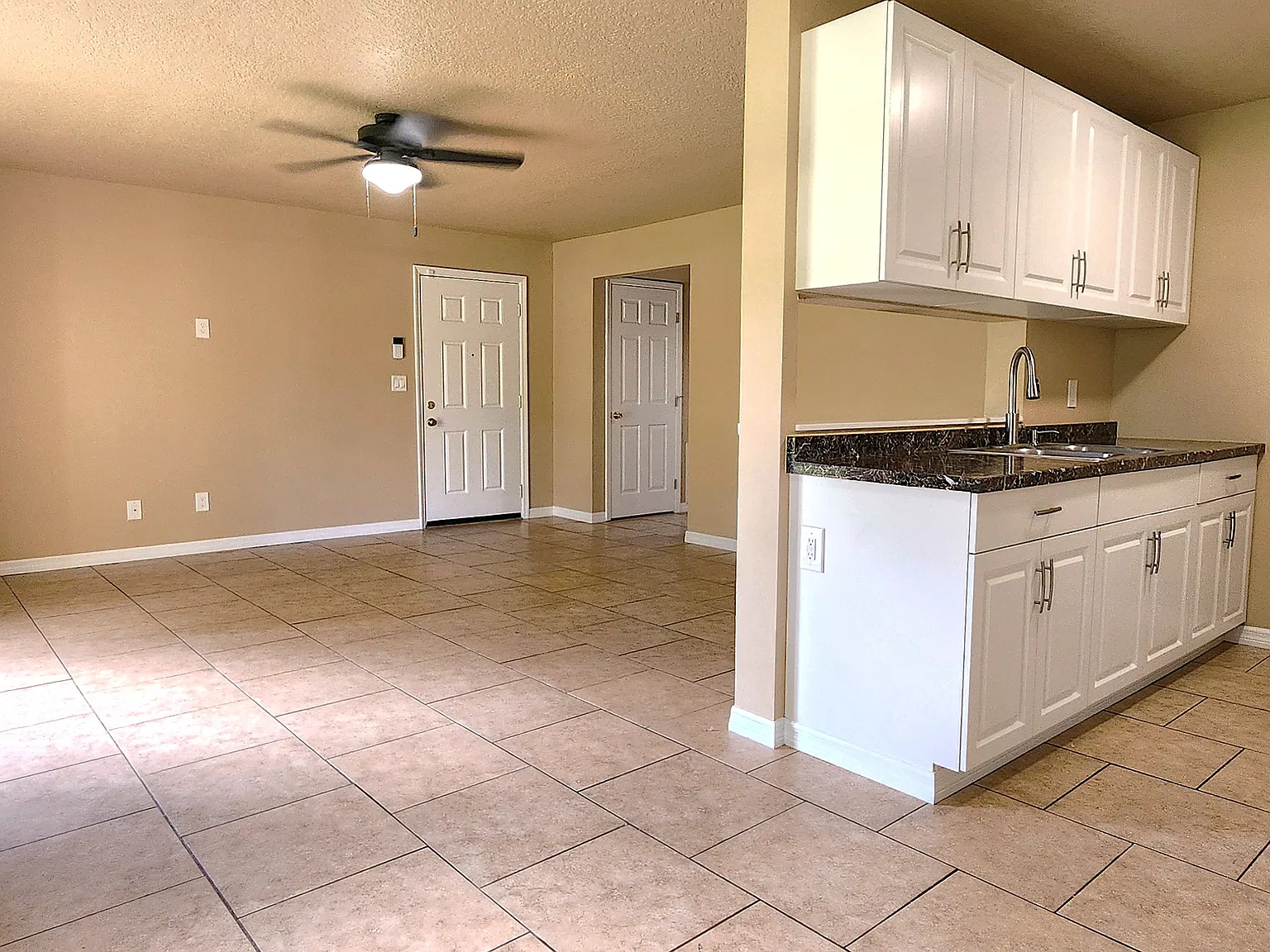 2 bed, 820 sqft, $1,245 — Photo 3