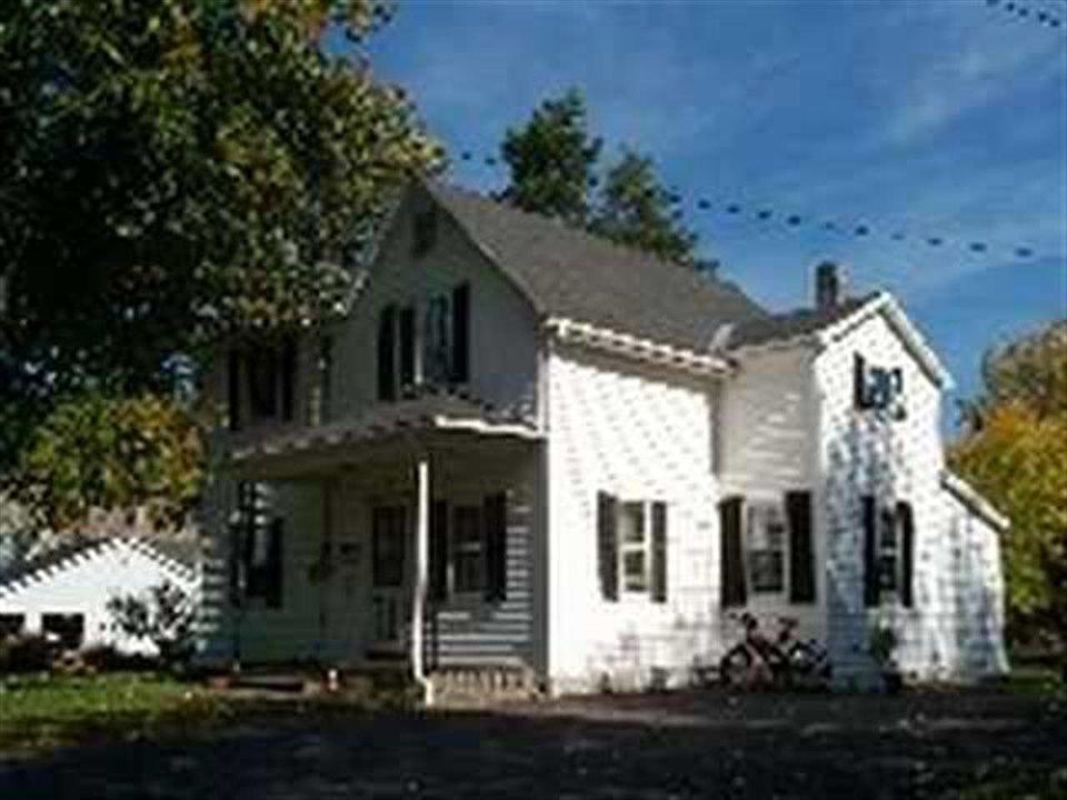 1st image of 22 Winter St