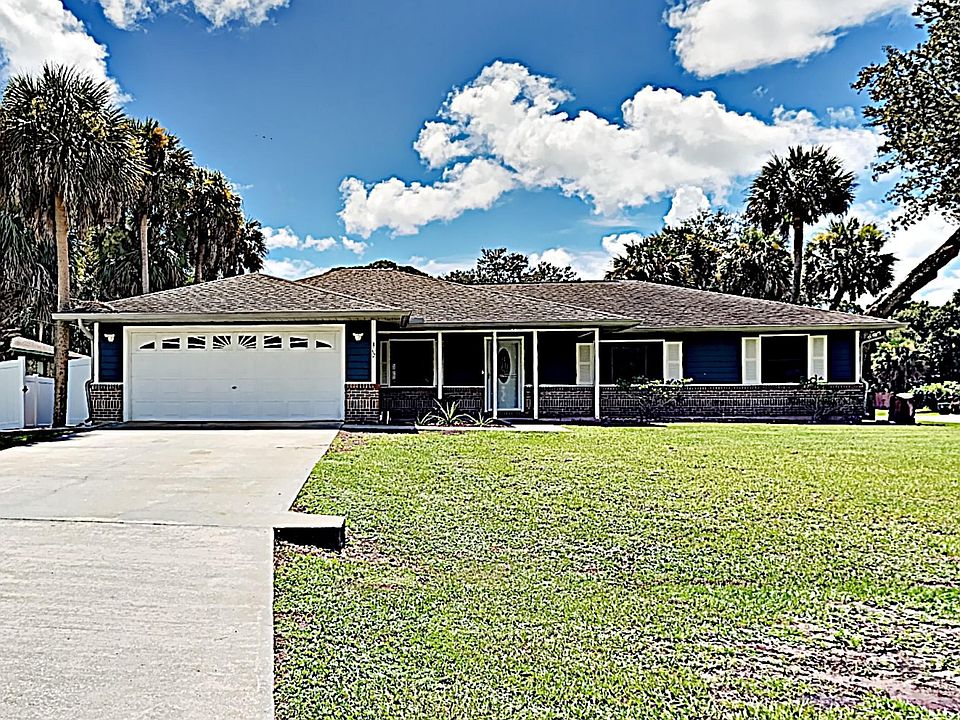 1st image of 402 Seahorse Cir SE