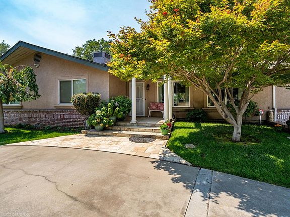 255 Howell Ave Exterior-9