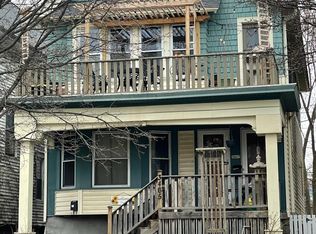 3467 N Oakland Ave, Milwaukee, WI 53211