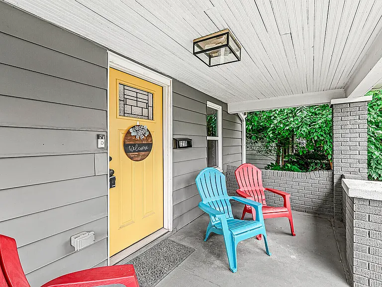 1218 E Southern Ave — Photo 3