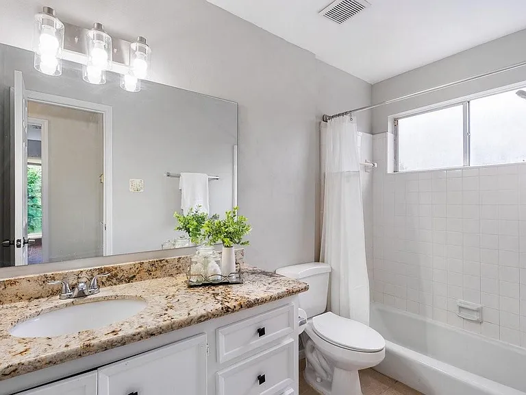 11423 Wickersham Ln — Photo 25