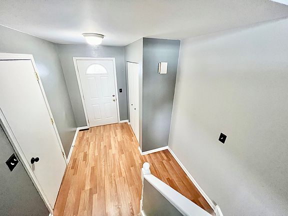 3rd image of 702 Dean Dr