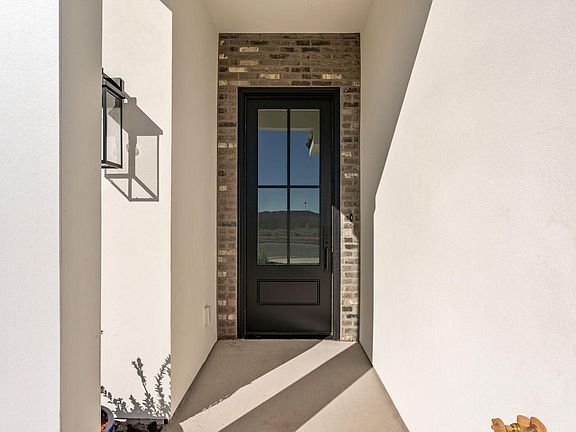 5th image of 2405 Patricia Dr