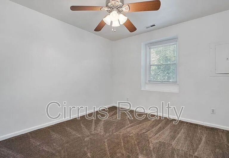 90 Francis St — Photo 17