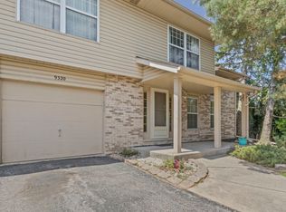 9320 Meadowview Dr, Orland Hills, IL 60487