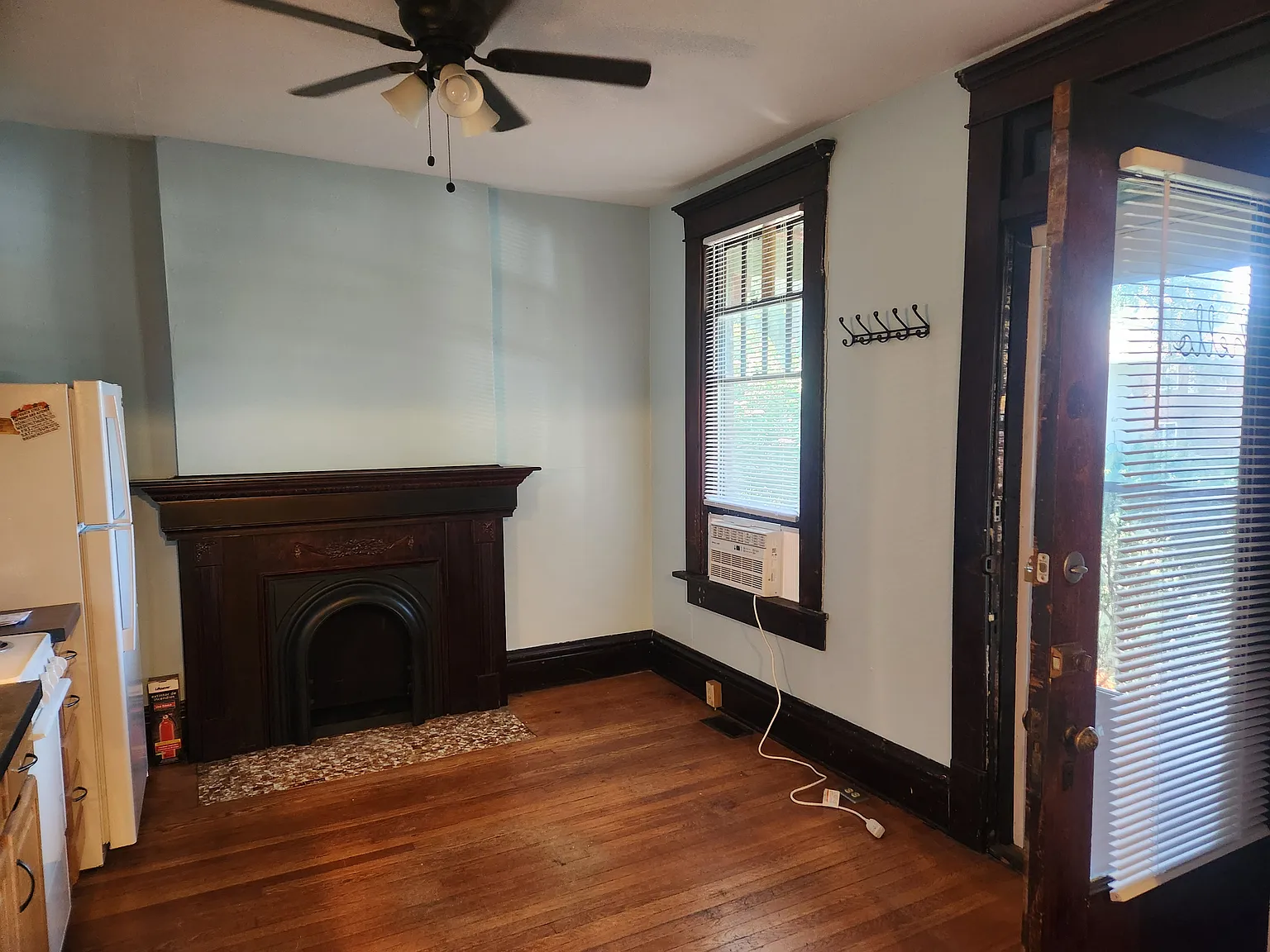 Studio, 365 sqft, $765 — Photo 3