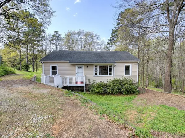 411 Ford Ct, Greer, SC 29651