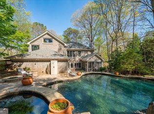 649 Lakeshore Dr, Berkeley Lake, GA 30096