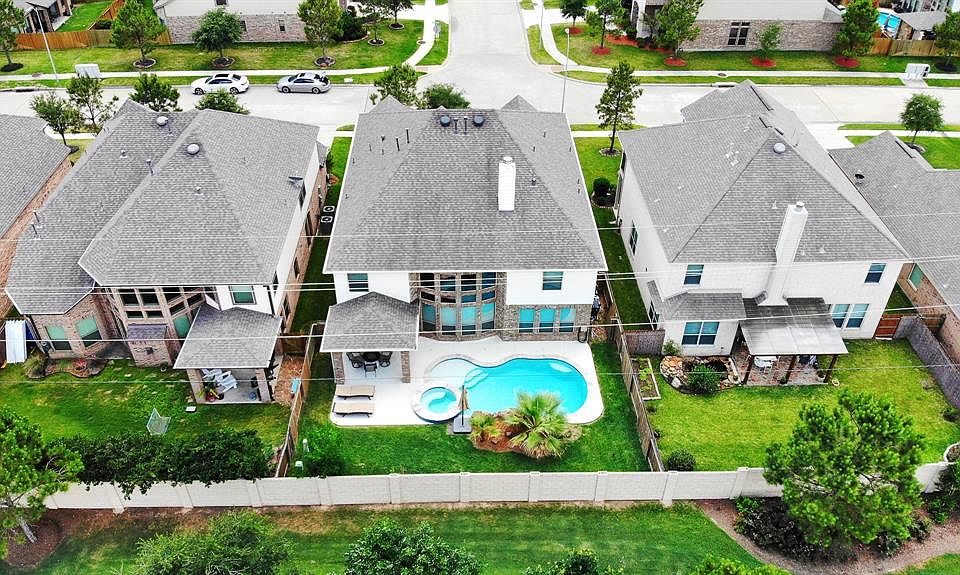 1st image of 26910 Harmony Shores Dr
