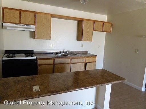 2nd image of 18462 Montezuma St APT 07