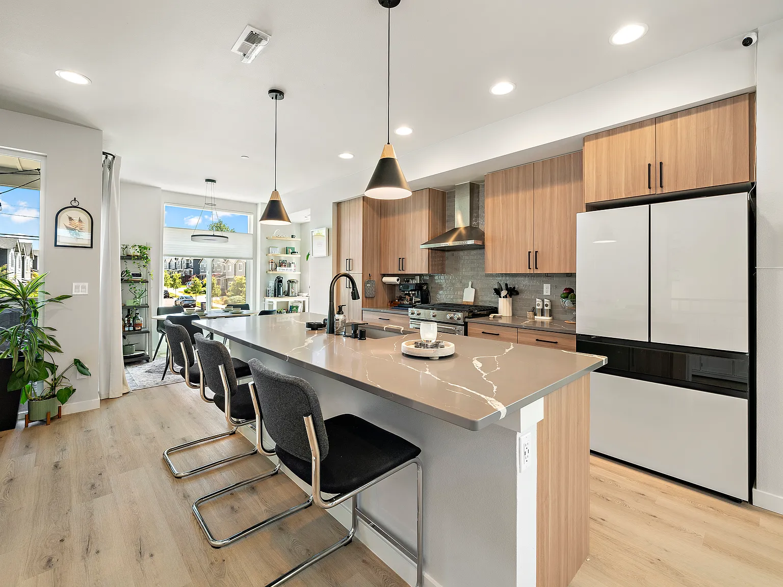 17002 13th Ave W — Photo 2