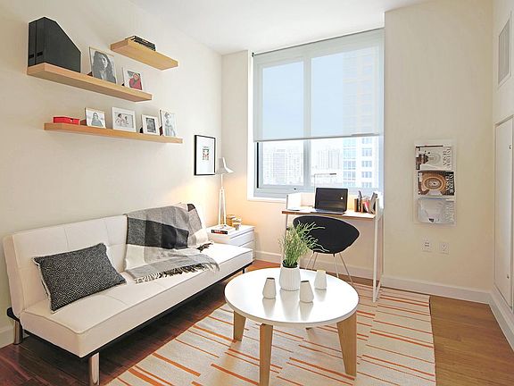 5th image of 175 W 60th St APT 6A