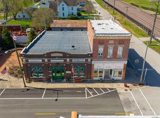 100-102 Governor Oglesby St, Elkhart, IL